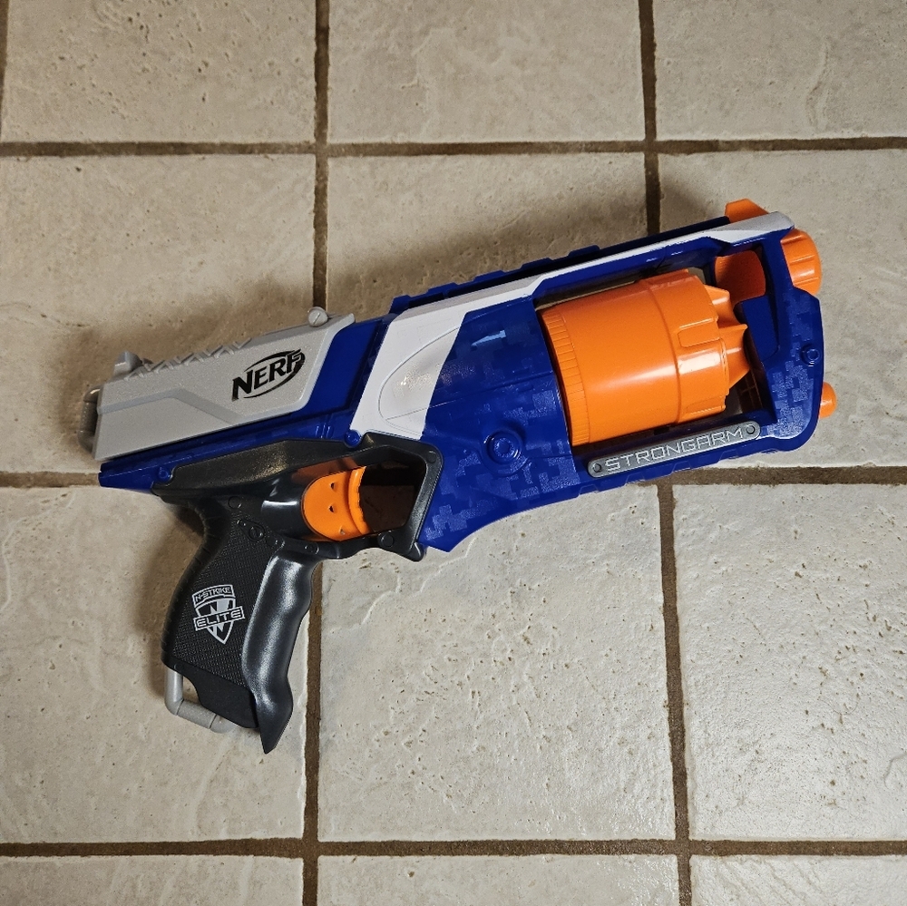 Nerf N-Strike Elite Strongarm Toy Gun Revolver Pistol 2011 Blue Tested